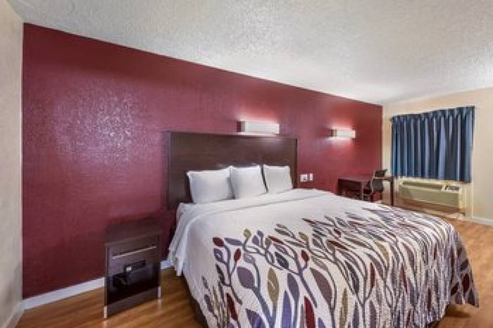 Red Roof Inn Plano 9