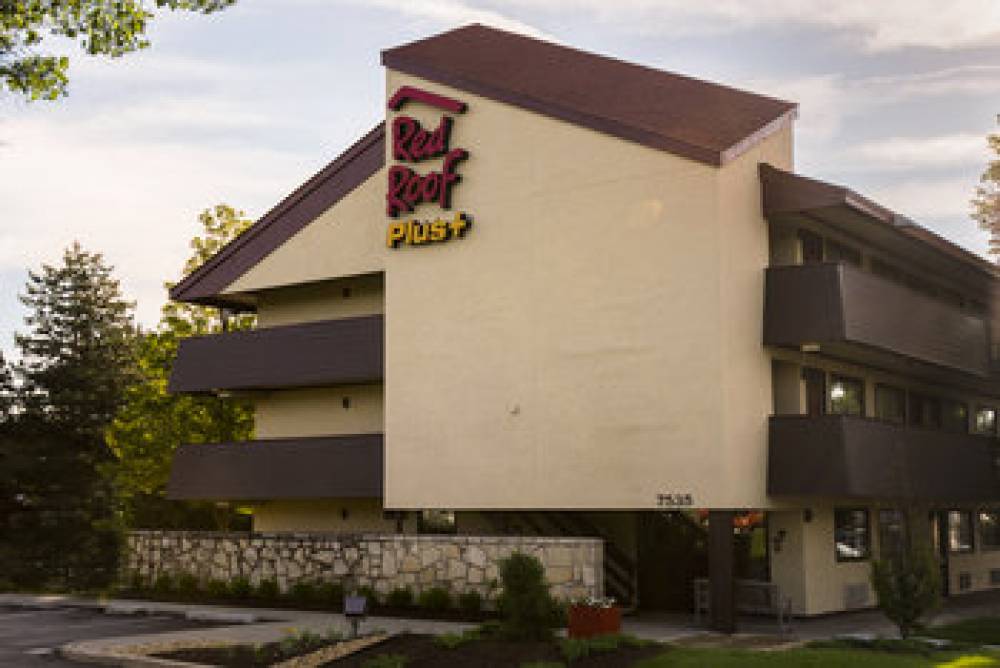 Red Roof Inn PLUS+ Chicago - Willowbrook 3