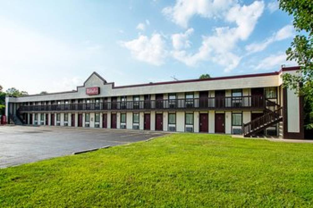 Red Roof Inn Scottsburg 2