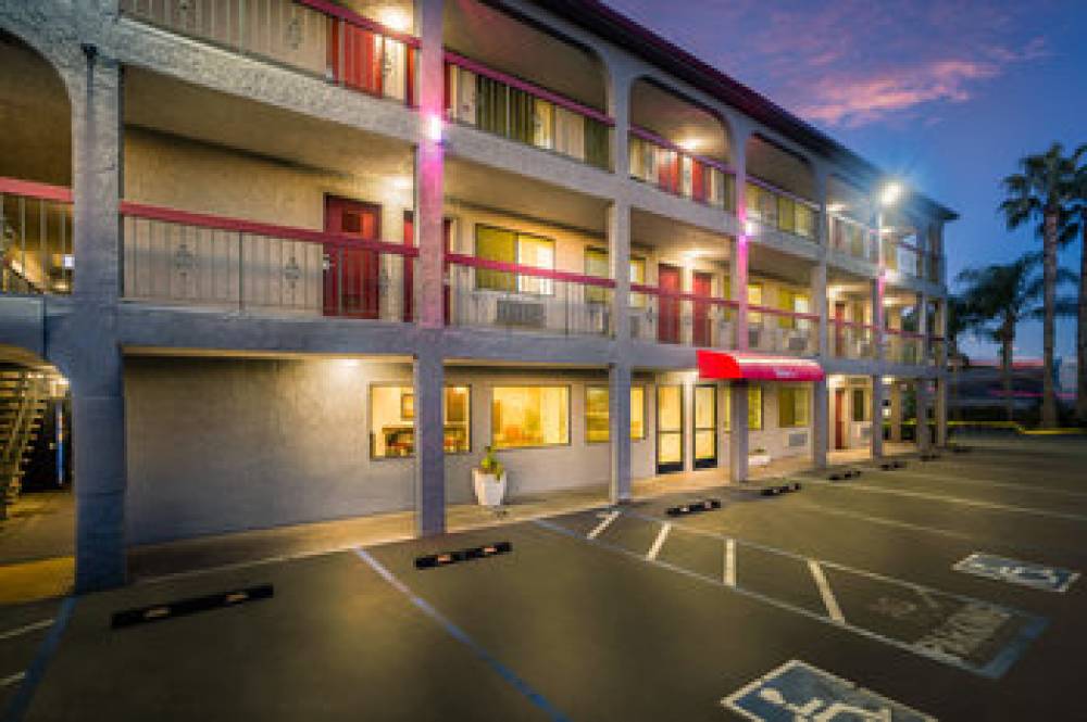 Red Roof Inn Stockton  8