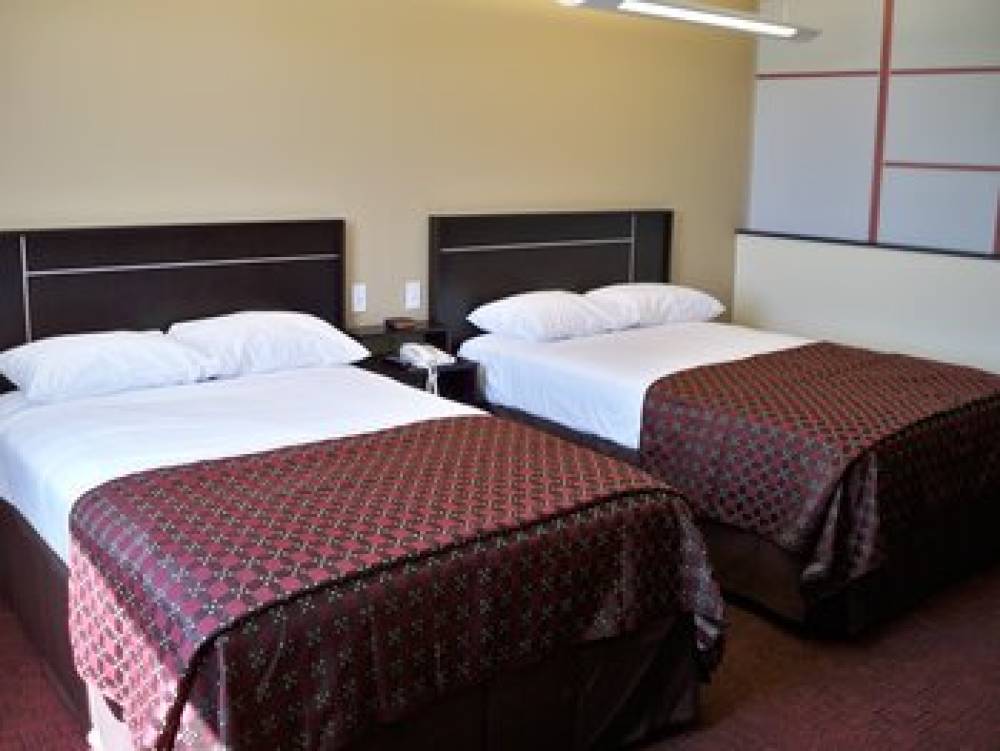 Red Roof Inn & Suites Beaumont  6