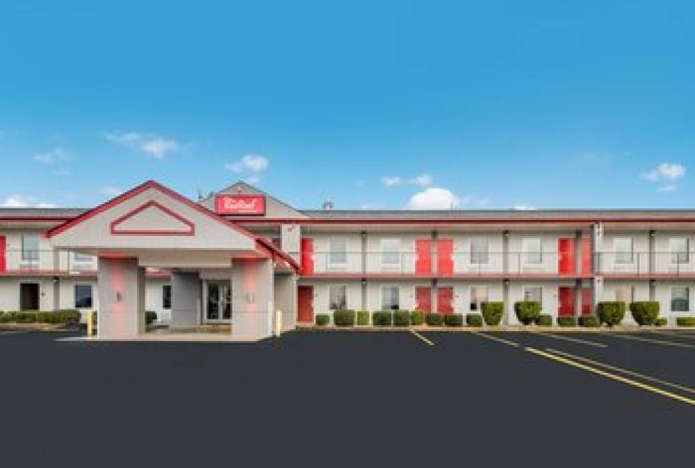 Red Roof Inn & Suites Jackson 2