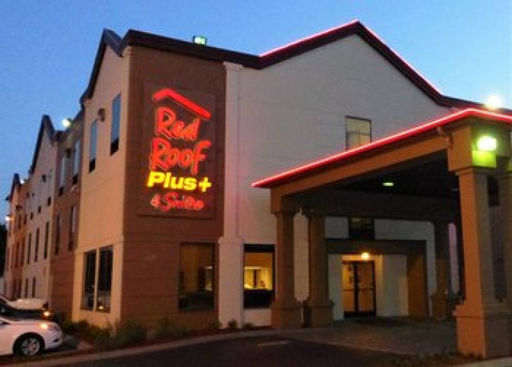 Red Roof PLUS And Suites Chattanooga 2