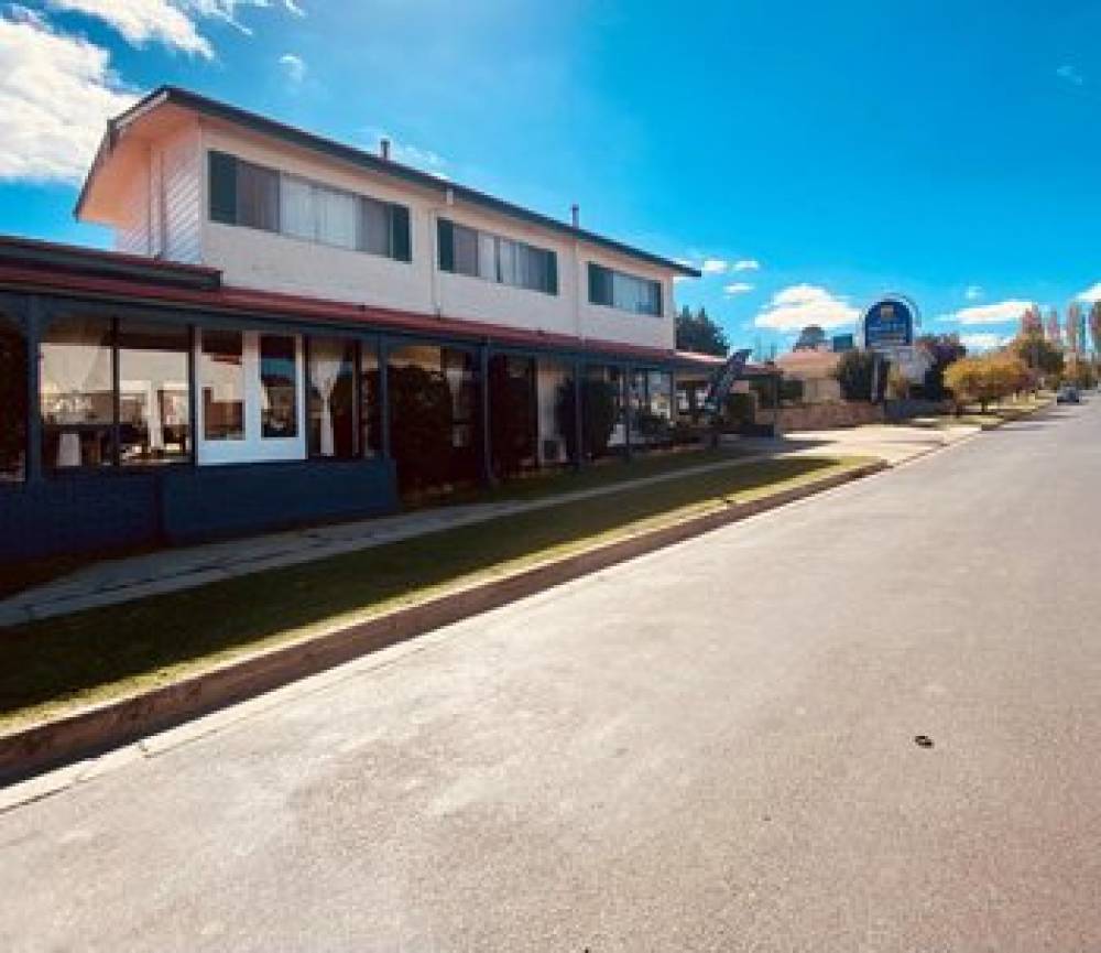 REDHILL COOMA MOTOR INN 1