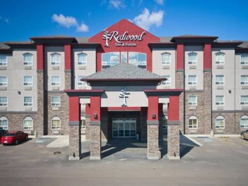 REDWOOD INN AND SUITES 3