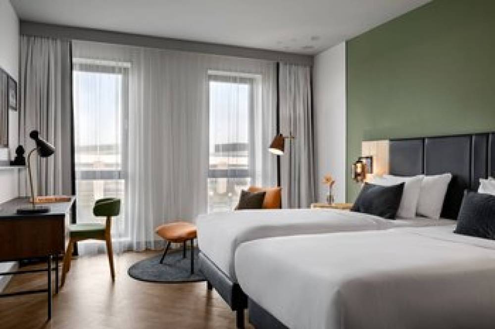 Renaissance Amsterdam Schiphol Airport Hotel 4