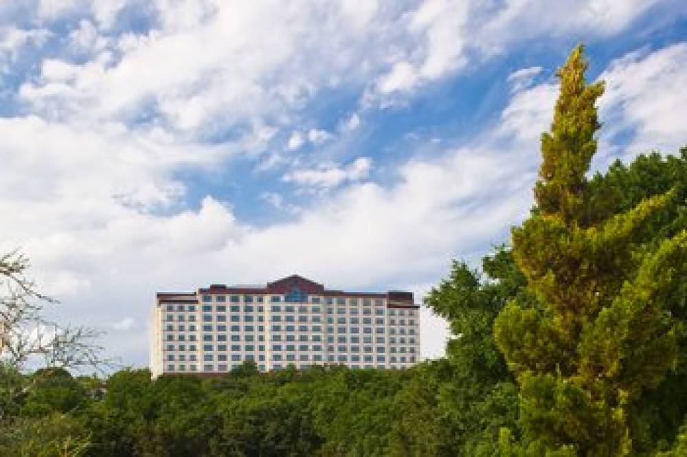 Renaissance Austin Hotel 3