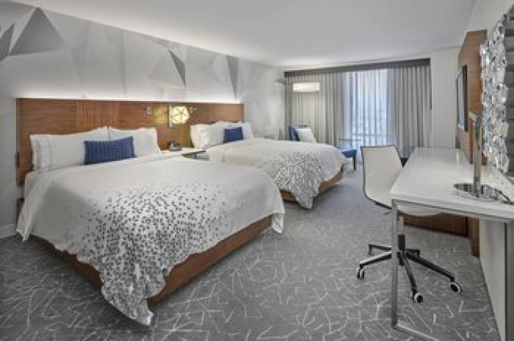 Renaissance Edmonton Airport Hotel 8