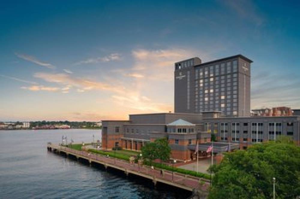 Renaissance Portsmouth-Norfolk Waterfront Hotel 2