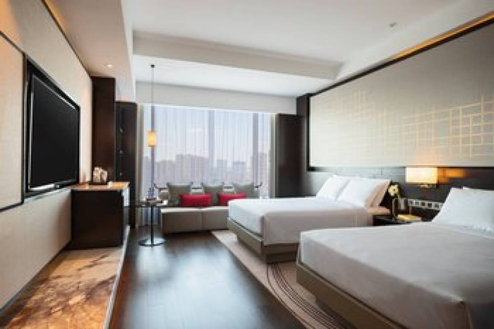 Renaissance Shenyang West Hotel 6