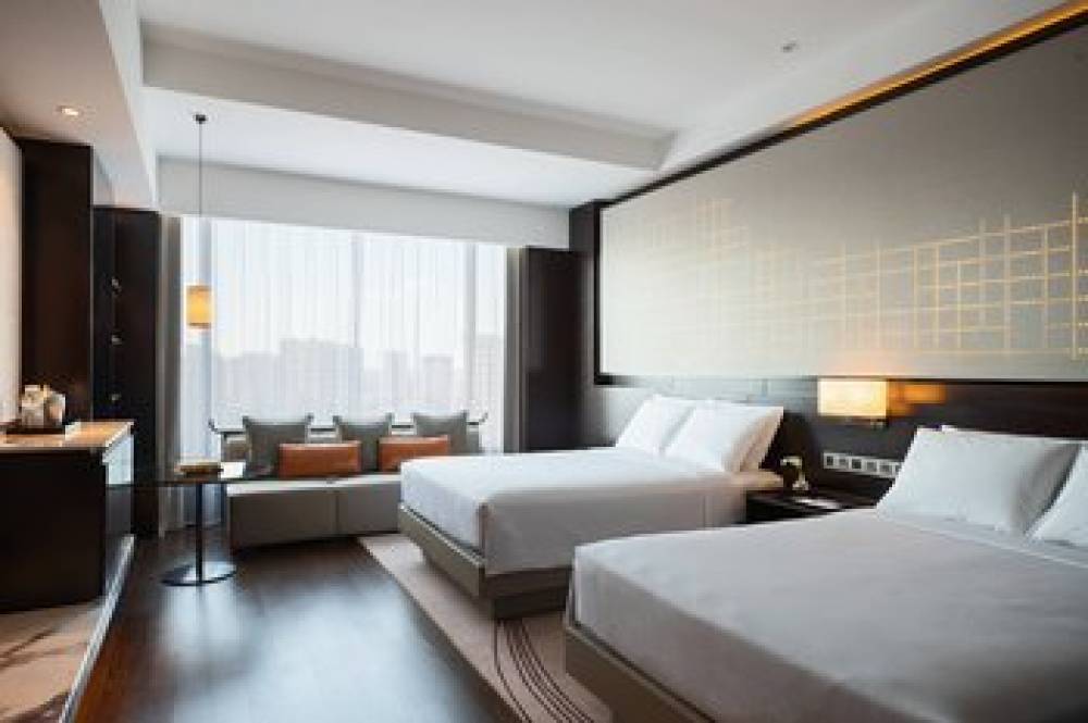 Renaissance Shenyang West Hotel 7