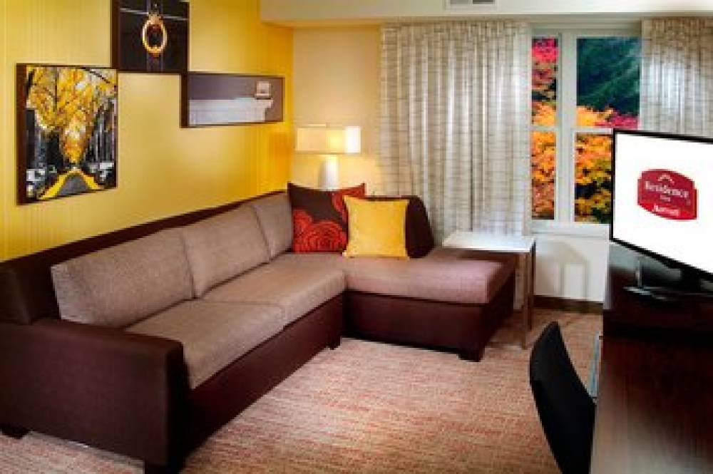 Residence Inn By Marriott Albany Washington Avenue 9