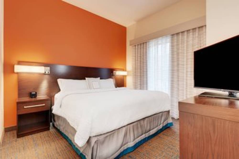 Residence Inn By Marriott Austin Airport 8