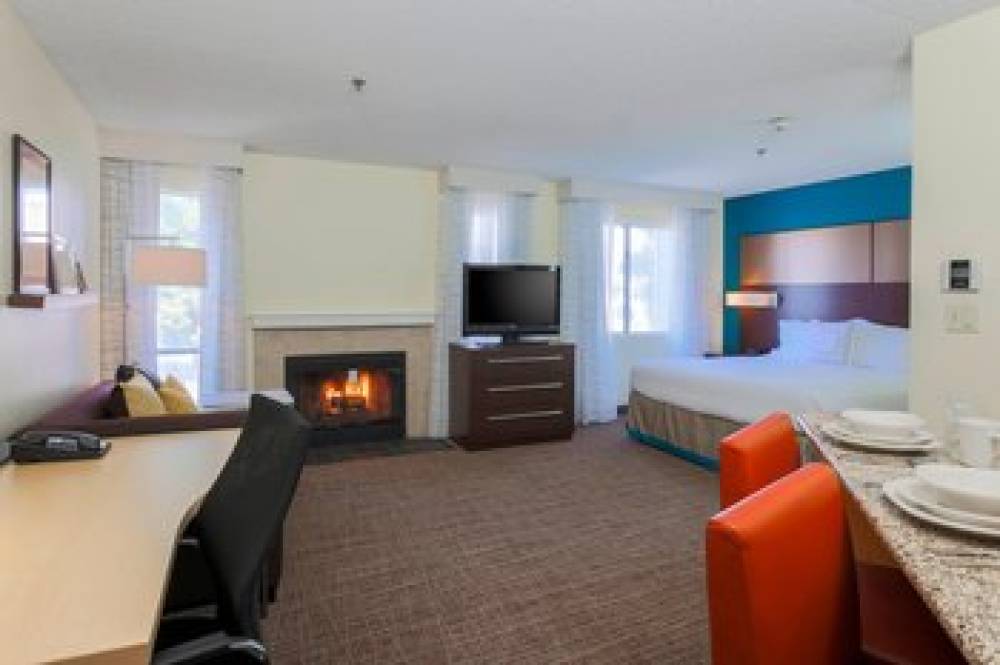 Residence Inn By Marriott Bakersfield 6