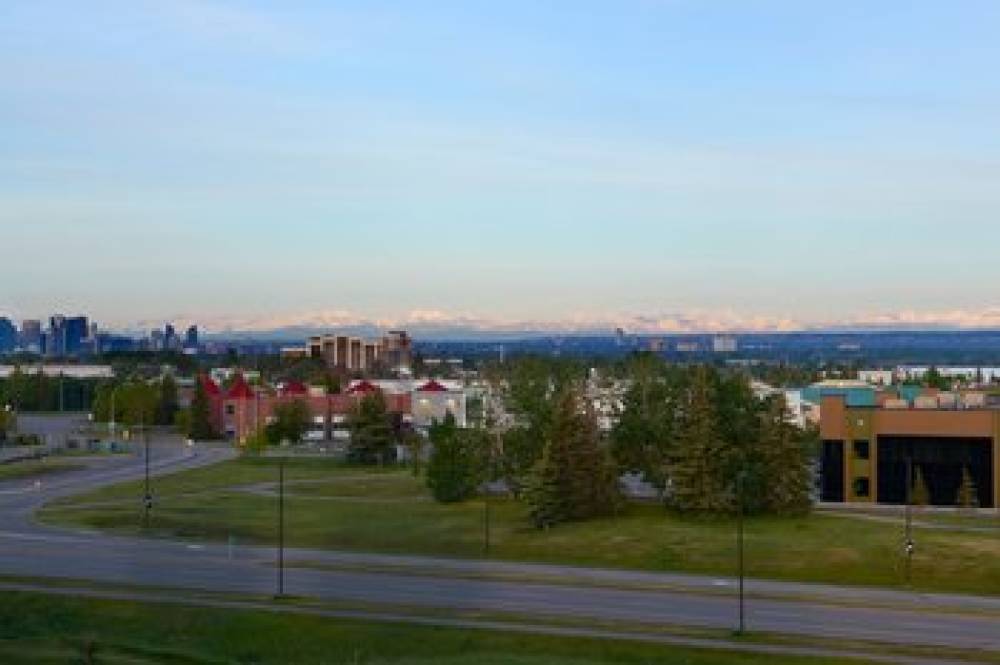 Residence Inn By Marriott Calgary Airport 6