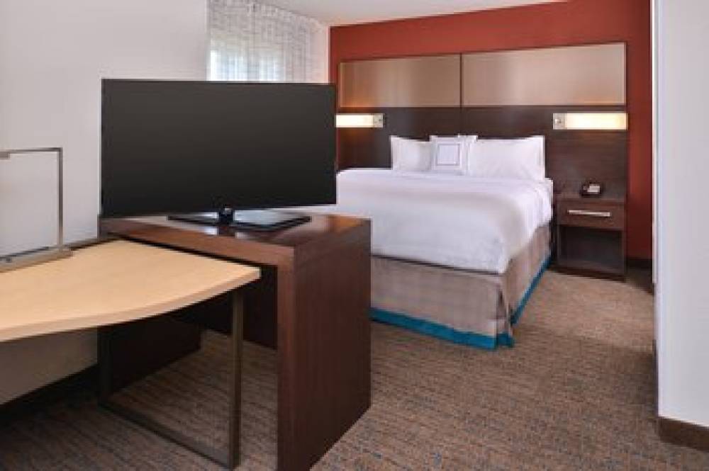 Residence Inn By Marriott Cedar Rapids South 9