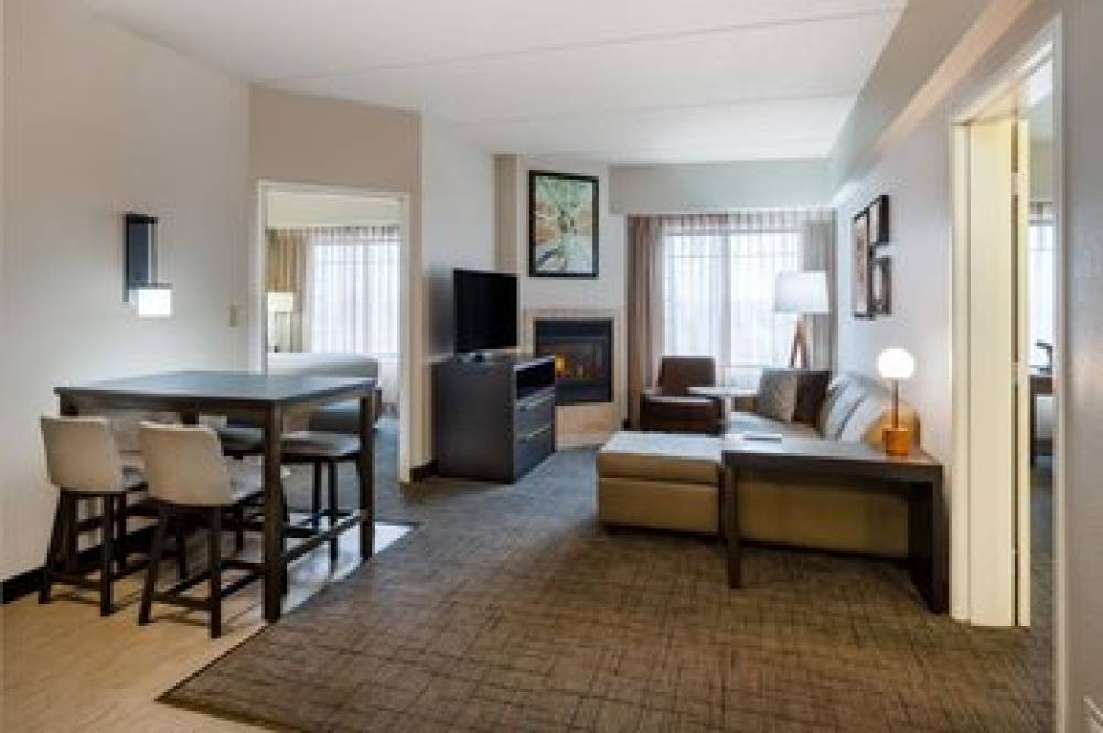 Residence Inn By Marriott Chicago Oak Brook 10