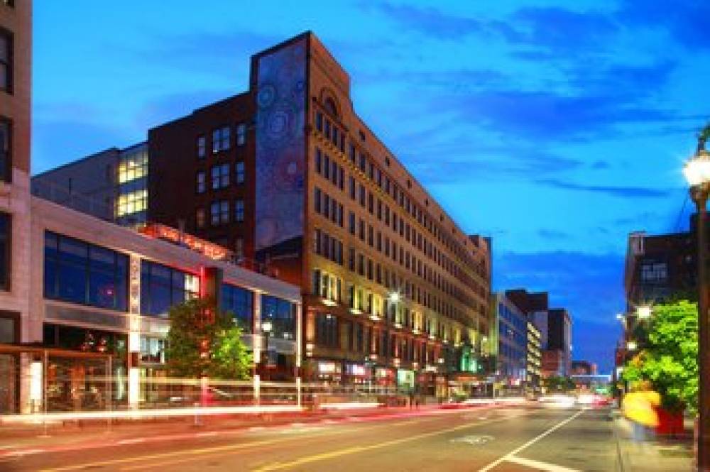 Residence Inn By Marriott Cleveland Downtown 2