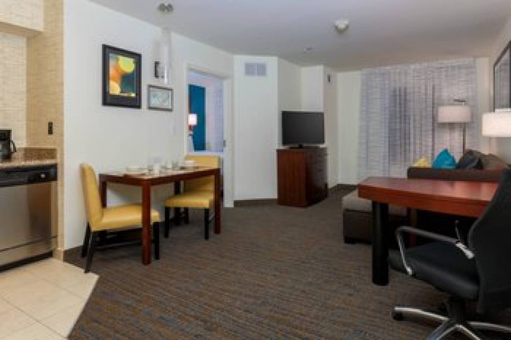 Residence Inn By Marriott Dallas Arlington South 10