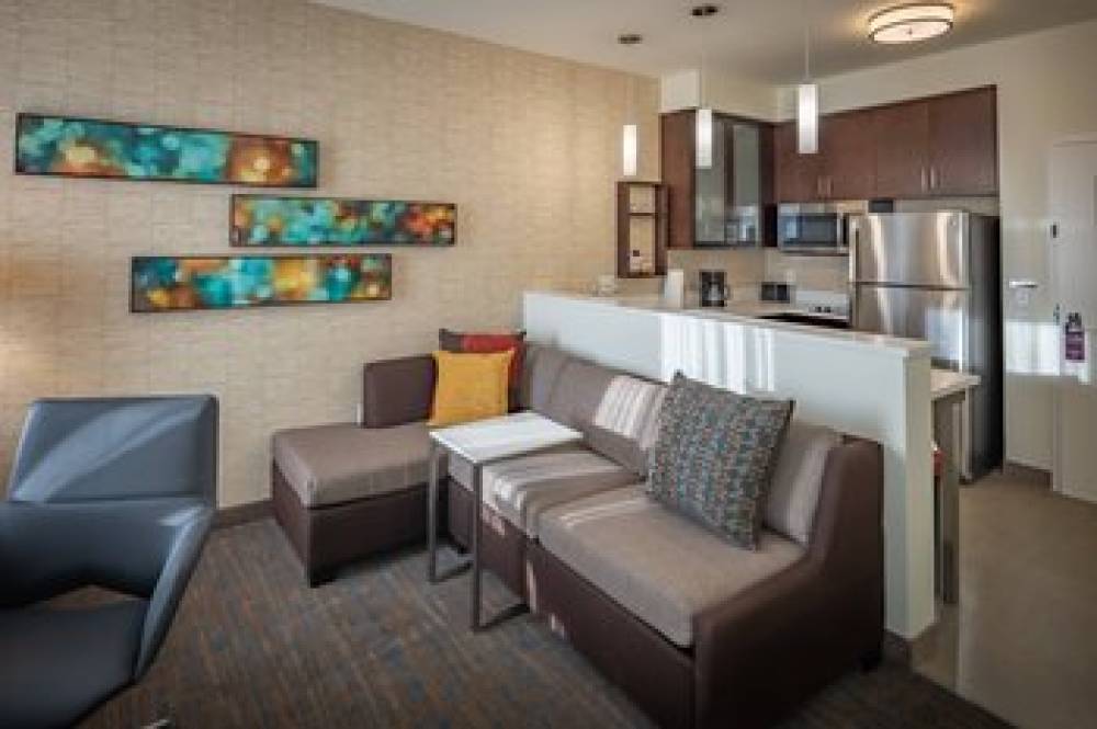 Residence Inn By Marriott Dallas At The Canyon 9