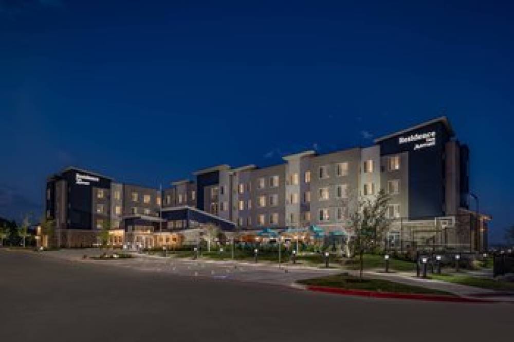 Residence Inn By Marriott Dallas At The Canyon 2