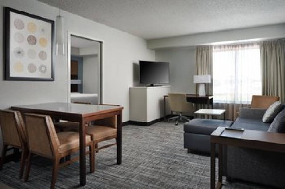 Residence Inn By Marriott Grand Rapids Airport 9