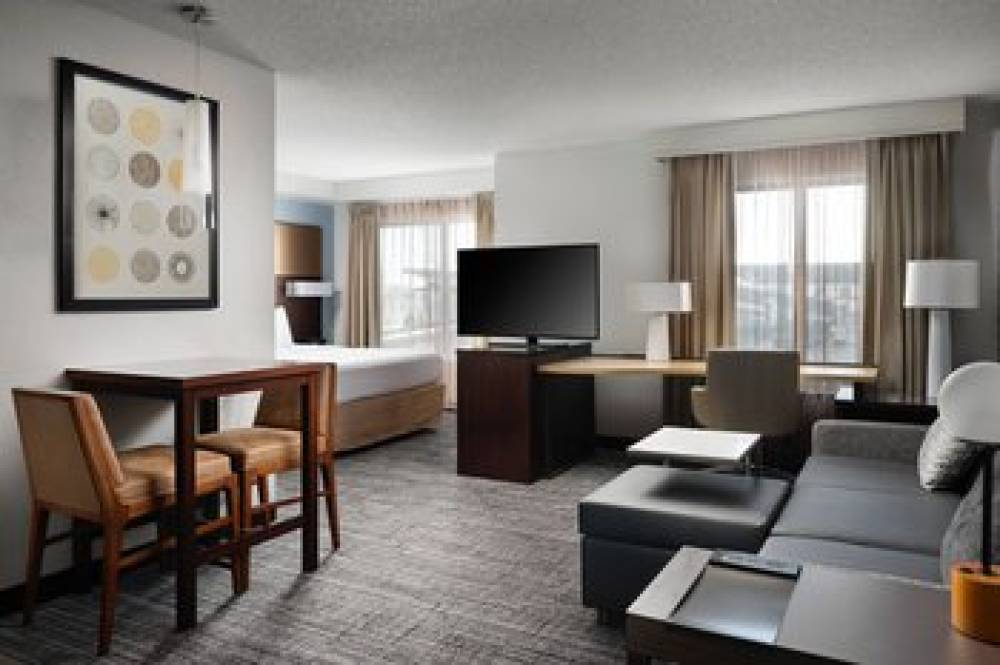 Residence Inn By Marriott Grand Rapids Airport 7