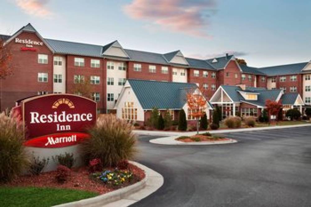 Residence Inn By Marriott Greensboro Airport 2