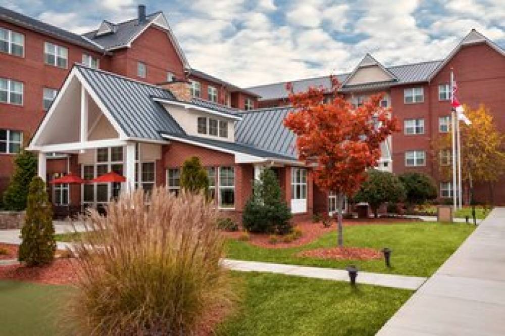 Residence Inn By Marriott Greensboro Airport 3