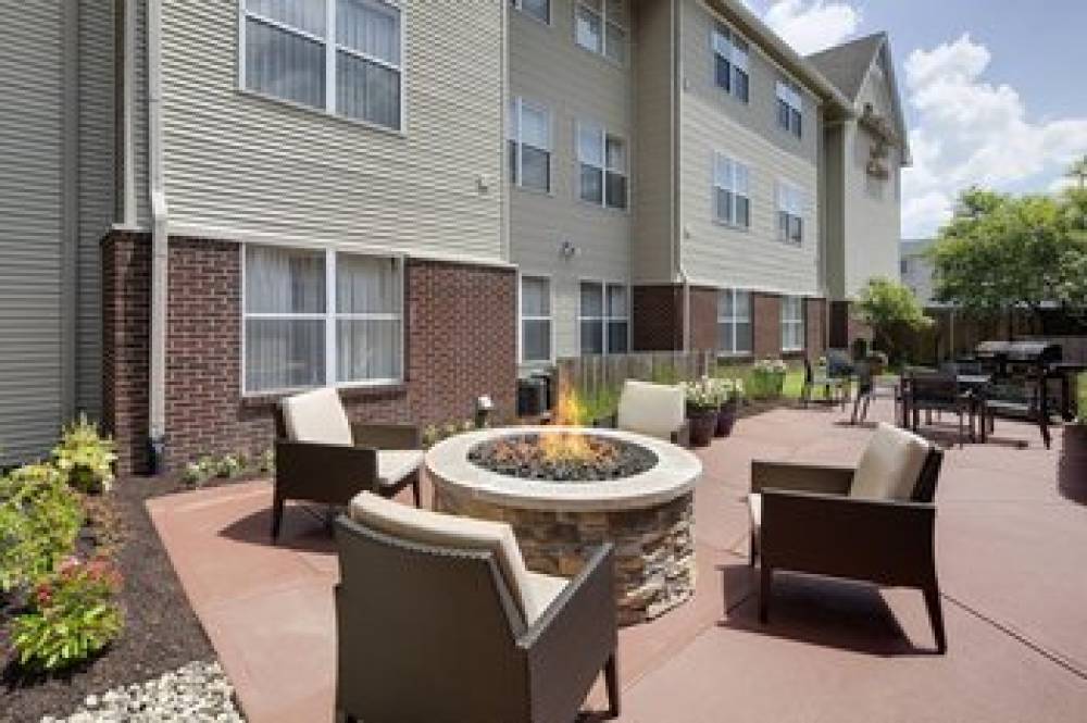 Residence Inn By Marriott Indianapolis Airport 1