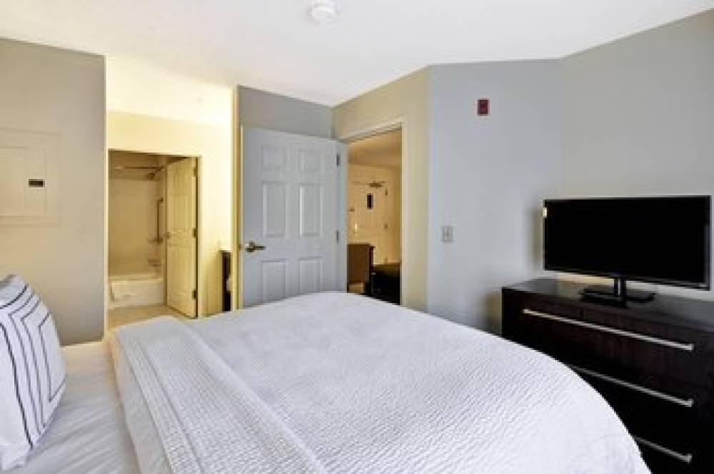 Residence Inn By Marriott Jacksonville Airport 8