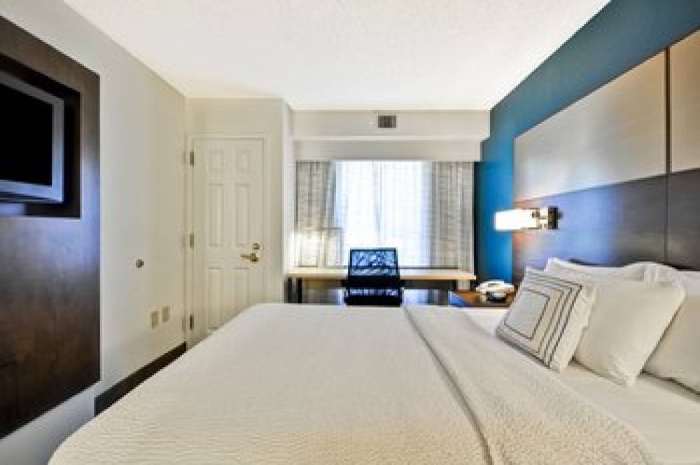 Residence Inn By Marriott Jacksonville Airport 6