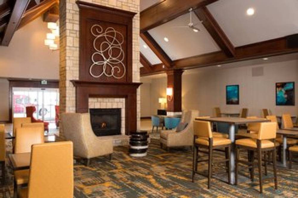 Residence Inn By Marriott Kansas City Airport 4