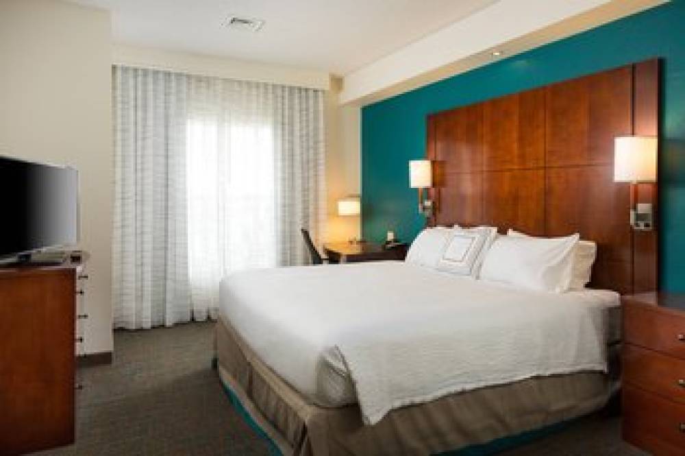 Residence Inn By Marriott Kansas City Airport 9