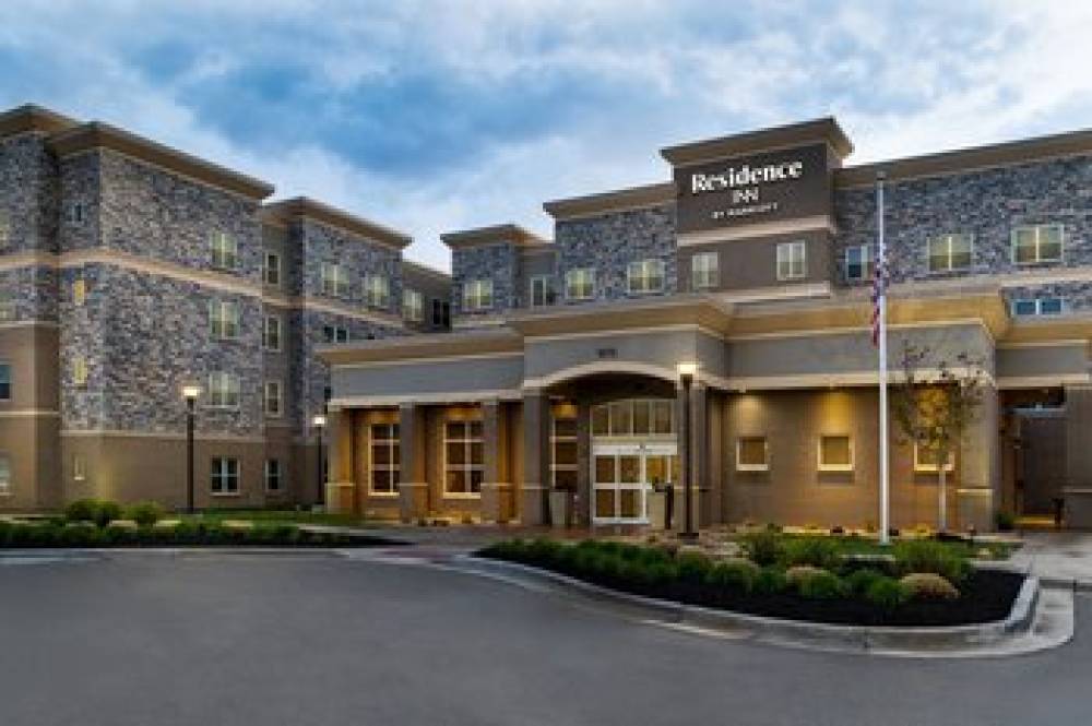 Residence Inn By Marriott Kansas City At The Legends 2