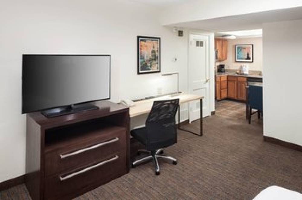 Residence Inn By Marriott Kansas City Country Club Plaza 6