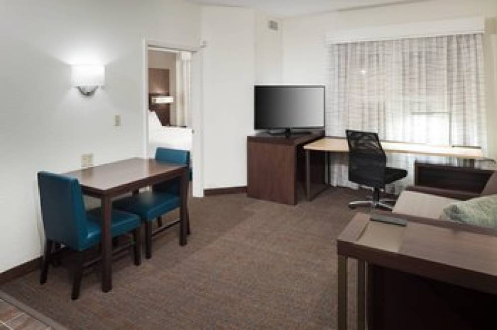 Residence Inn By Marriott Kansas City Country Club Plaza 9