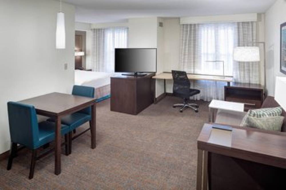 Residence Inn By Marriott Kansas City Country Club Plaza 5