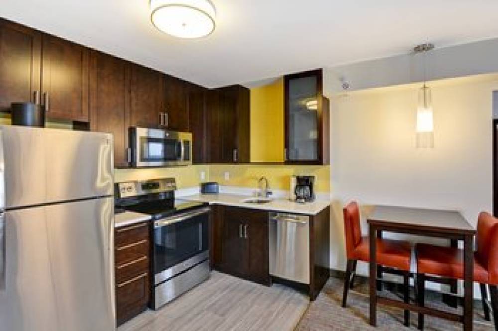 Residence Inn By Marriott Milwaukee North-Glendale 1