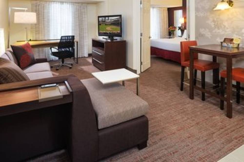 Residence Inn By Marriott Minneapolis Downtown City Center 6