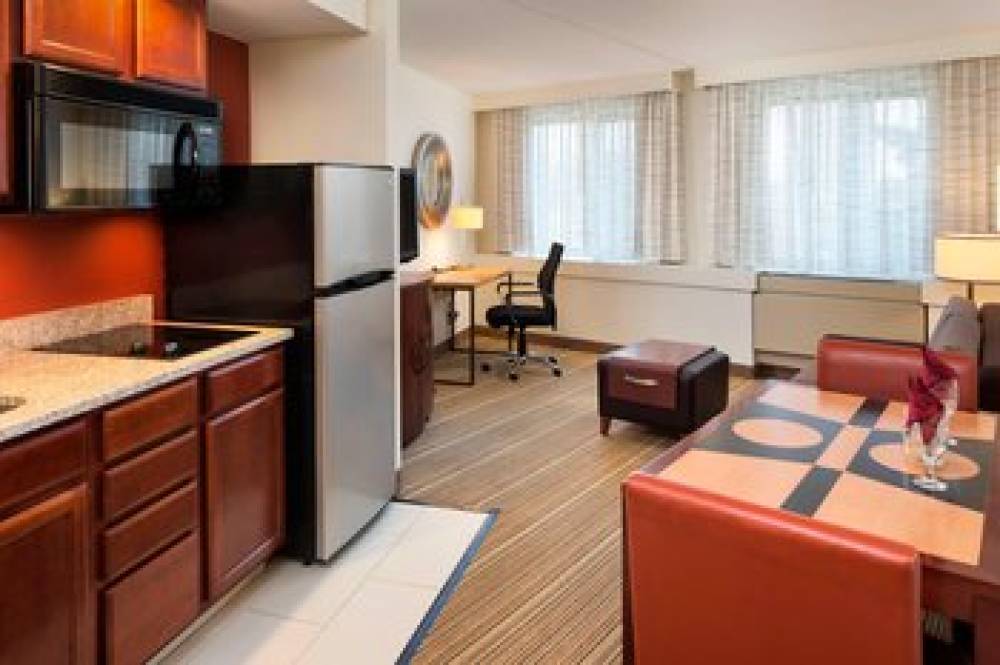 Residence Inn By Marriott Minneapolis Edina 8