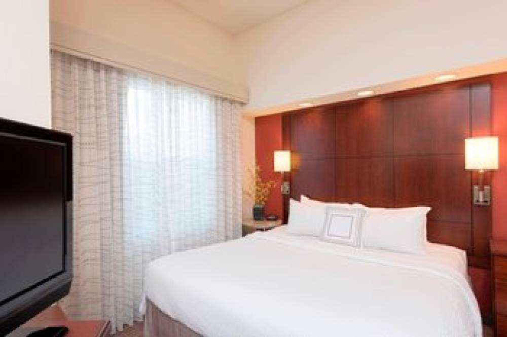 Residence Inn By Marriott Moline Quad Cities 7