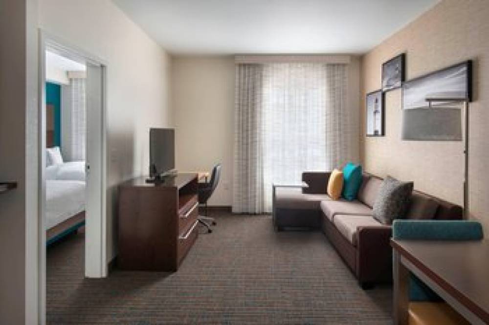 Residence Inn By Marriott New York Long Island-East End 10