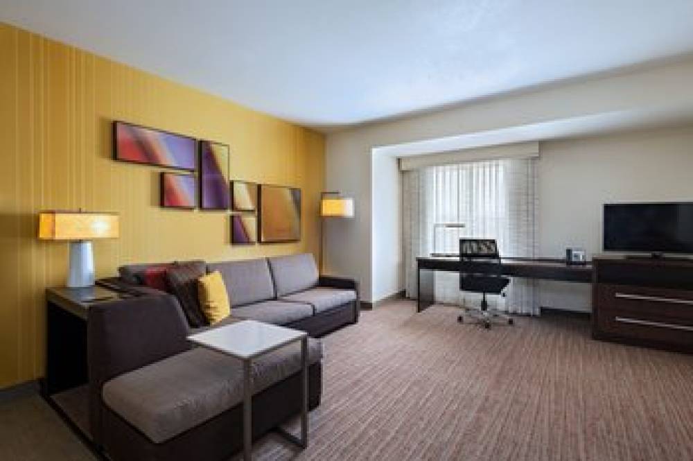 Residence Inn By Marriott Omaha Aksarben Village 9