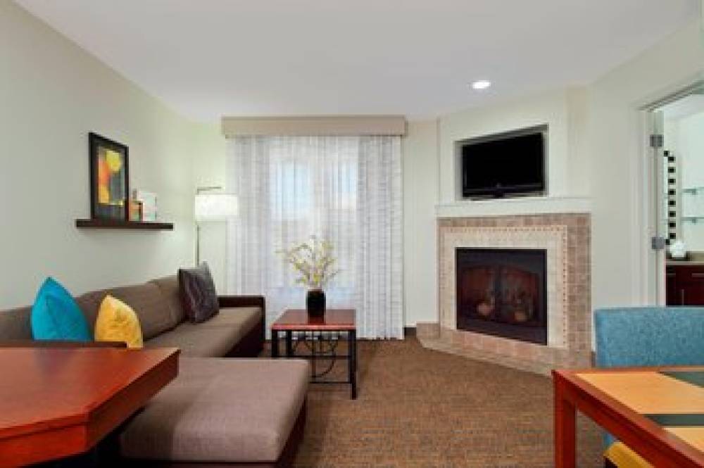 Residence Inn By Marriott Phoenix Glendale Sports & Entertainment District 8