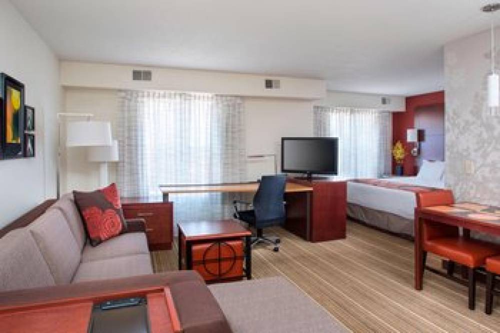 Residence Inn By Marriott Rockford 3