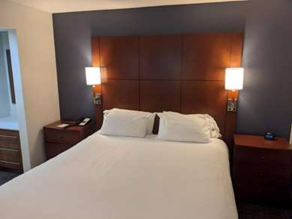 Residence Inn By Marriott St Louis Galleria 6