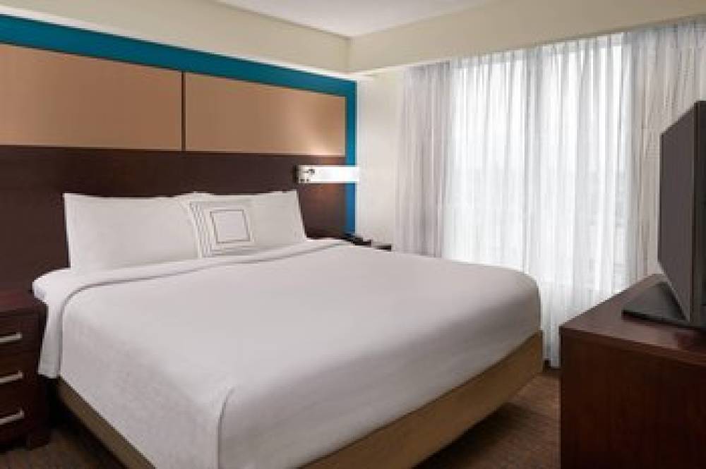 Residence Inn By Marriott Toronto Airport 7