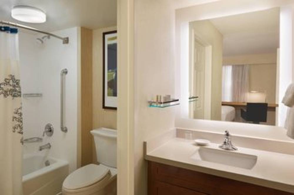 Residence Inn By Marriott Toronto Airport 9