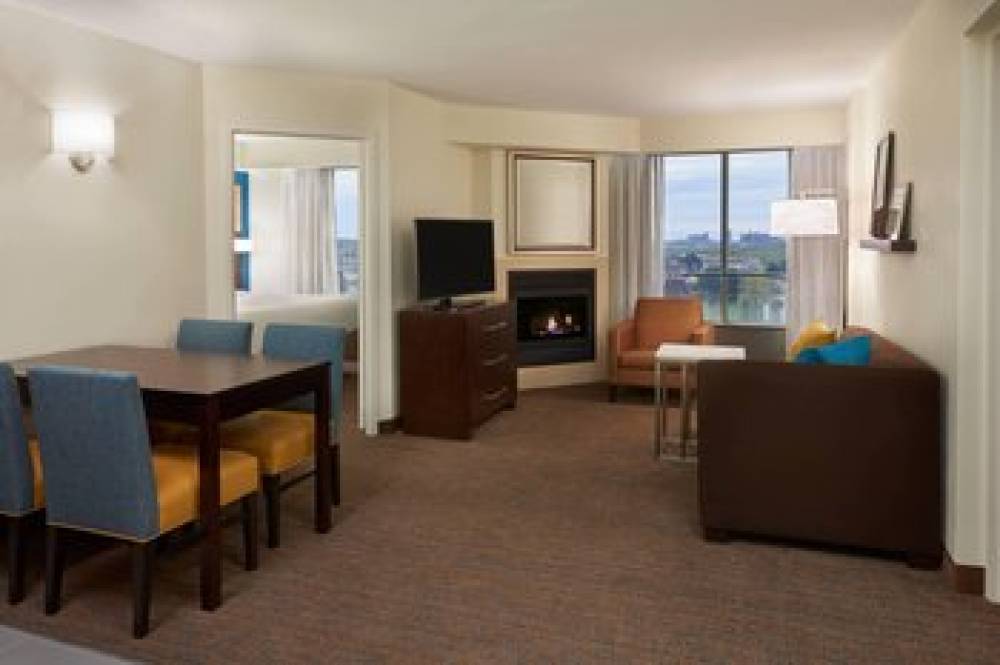 Residence Inn By Marriott Toronto Airport 6